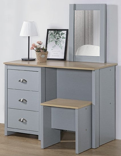 Derby Dressing Table Set: Classic Design for a Stylish and Functional Bedroom